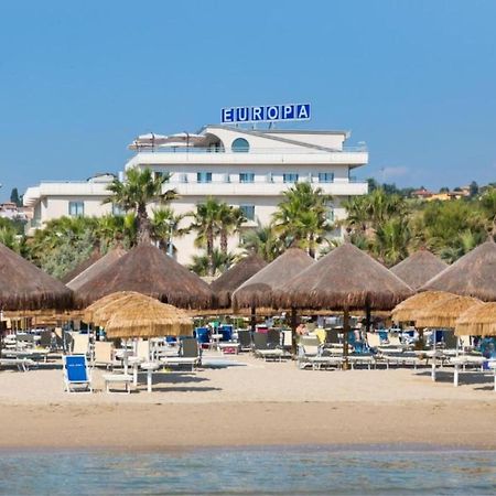 Hotel Europa Beach Village Giulianova Εξωτερικό φωτογραφία