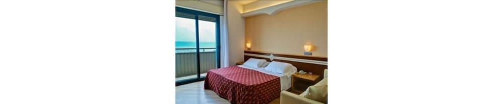 Hotel Europa Beach Village Giulianova Εξωτερικό φωτογραφία