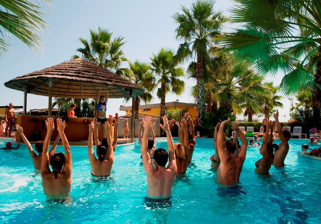 Hotel Europa Beach Village Giulianova Εξωτερικό φωτογραφία