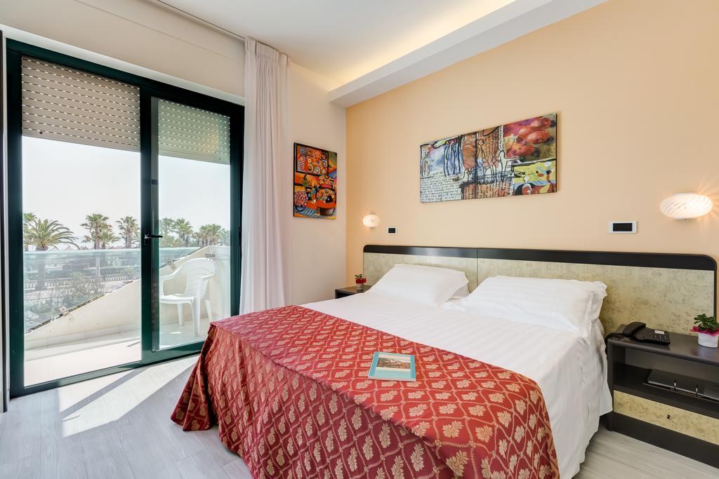 Hotel Europa Beach Village Giulianova Δωμάτιο φωτογραφία