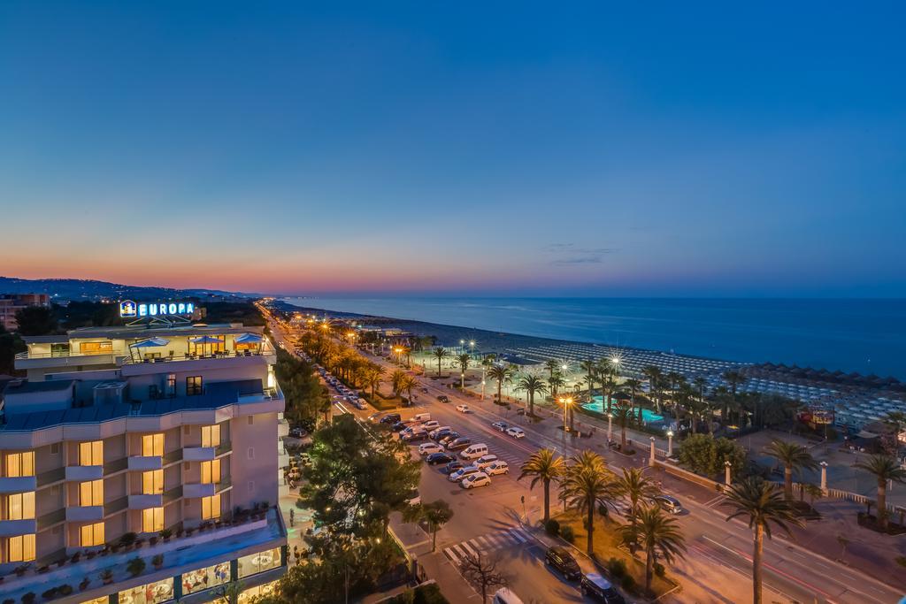 Hotel Europa Beach Village Giulianova Εξωτερικό φωτογραφία