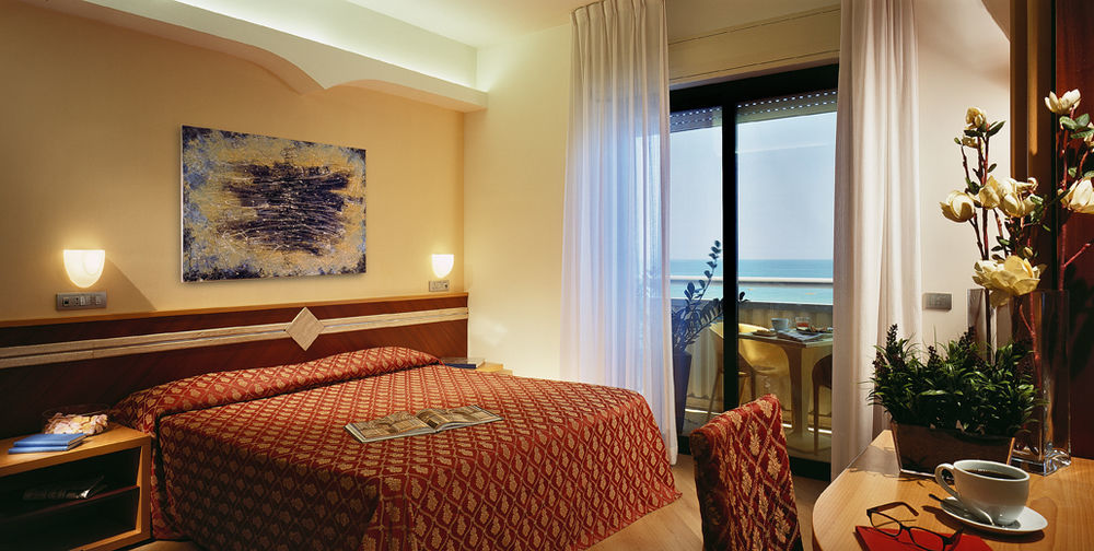 Hotel Europa Beach Village Giulianova Εξωτερικό φωτογραφία