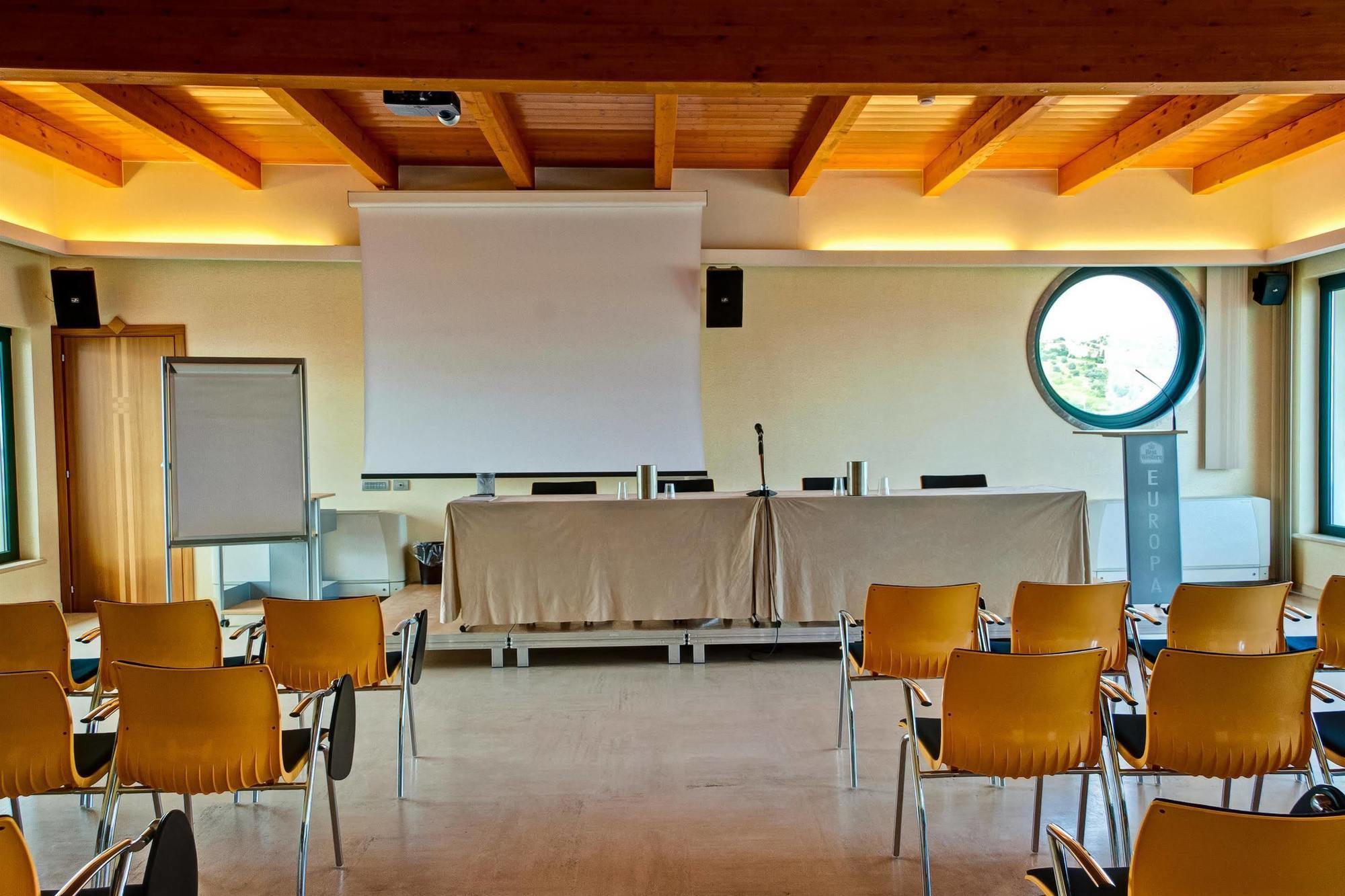 Hotel Europa Beach Village Giulianova Εξωτερικό φωτογραφία