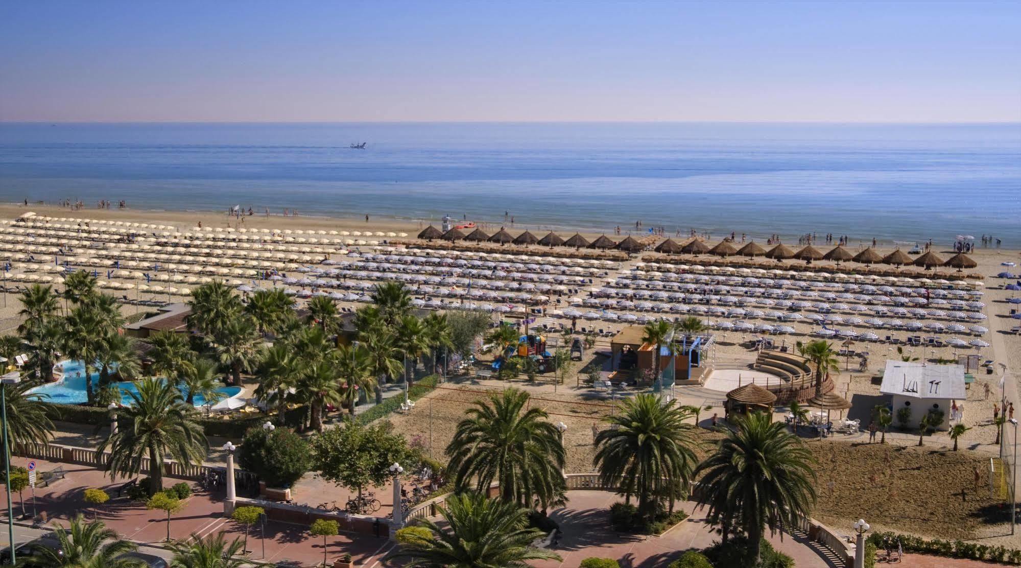 Hotel Europa Beach Village Giulianova Εξωτερικό φωτογραφία