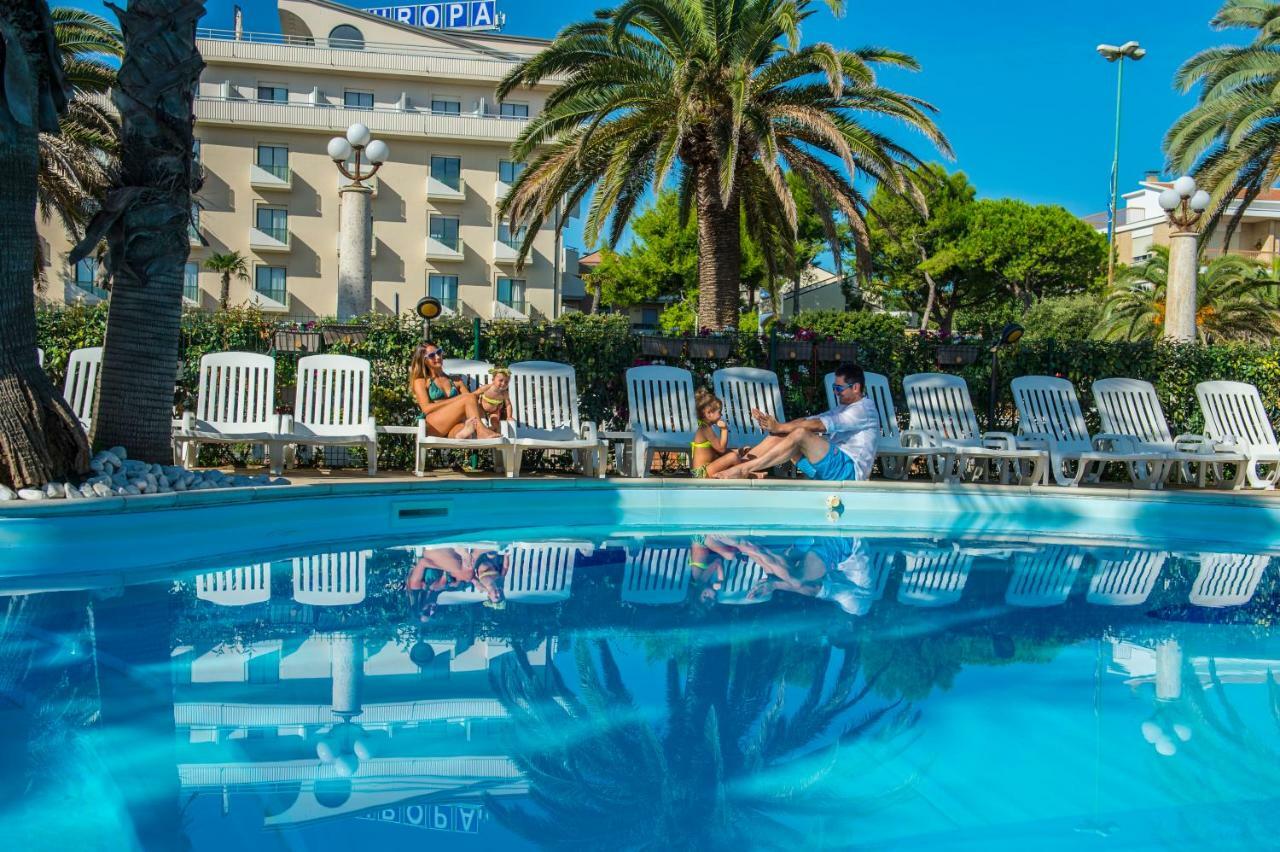 Hotel Europa Beach Village Giulianova Εξωτερικό φωτογραφία