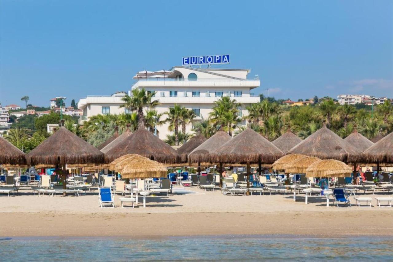 Hotel Europa Beach Village Giulianova Εξωτερικό φωτογραφία